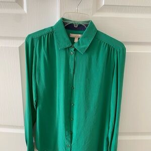 Banana Republic Green Blouse with Pointed Collar and Flowing Fit